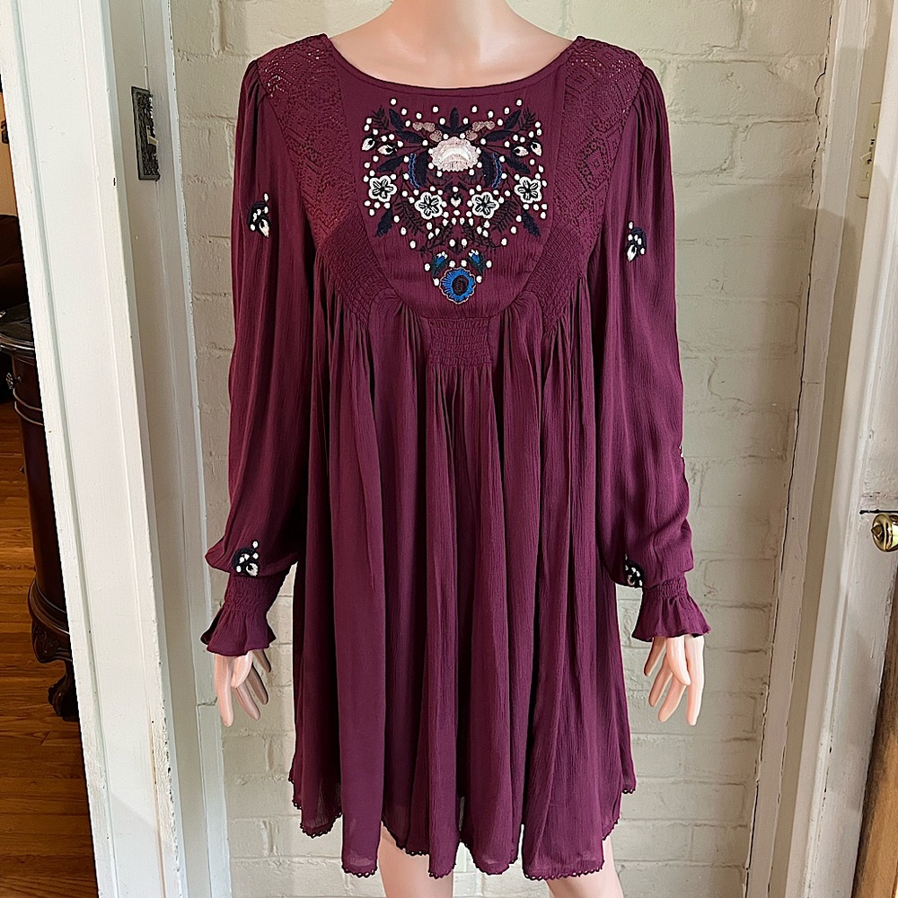 Free People size Small burgundy purple flowy embroidered boho flowy dress